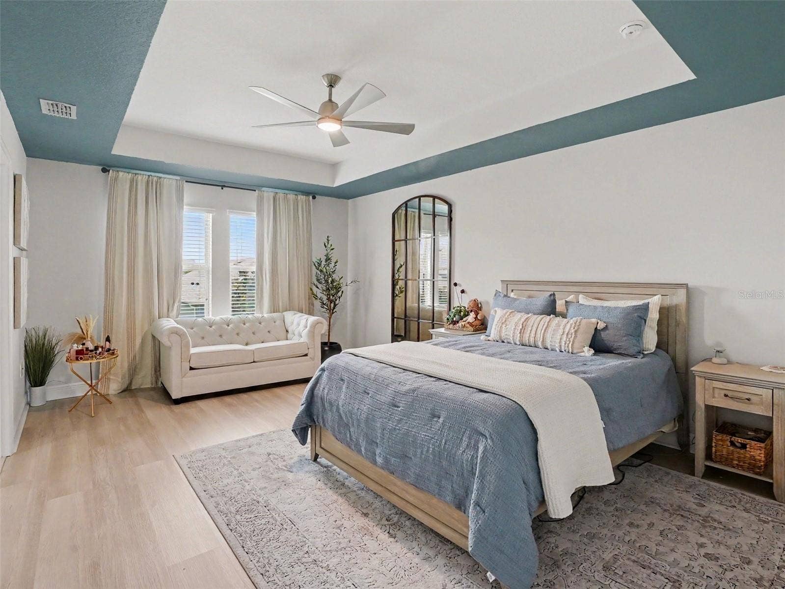 9572 WATERWAY PASSAGE DRIVE, Winter Garden, FL 34787 9572 WATERWAY PASSAGE DRIVE, Winter Garden, FL 34787