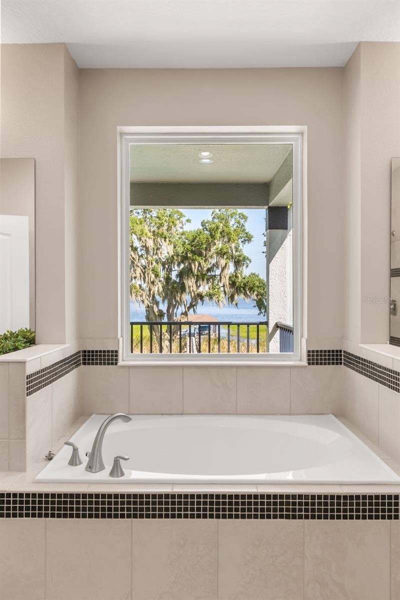 16038 JOHNS LAKE OVERLOOK DRIVE, Winter Garden, FL 34787 16038 JOHNS LAKE OVERLOOK DRIVE, Winter Garden, FL 34787