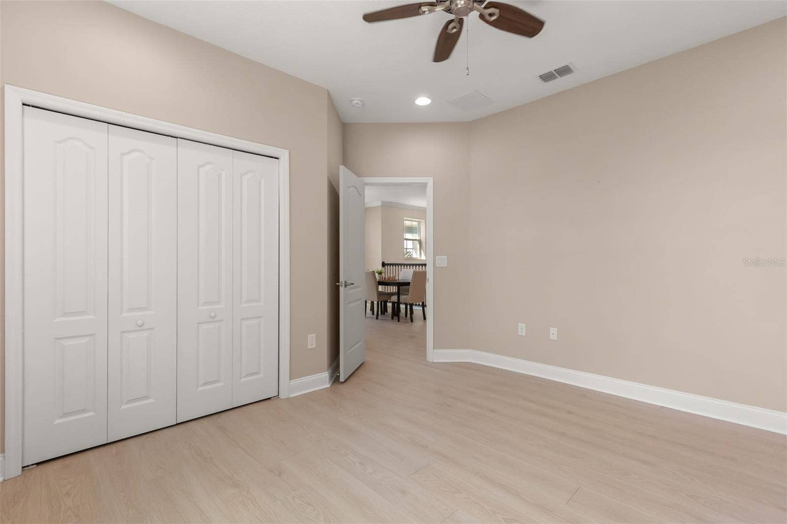 16038 JOHNS LAKE OVERLOOK DRIVE, Winter Garden, FL 34787 16038 JOHNS LAKE OVERLOOK DRIVE, Winter Garden, FL 34787
