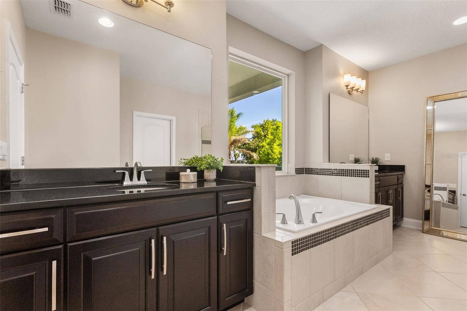 16038 JOHNS LAKE OVERLOOK DRIVE, Winter Garden, FL 34787 16038 JOHNS LAKE OVERLOOK DRIVE, Winter Garden, FL 34787