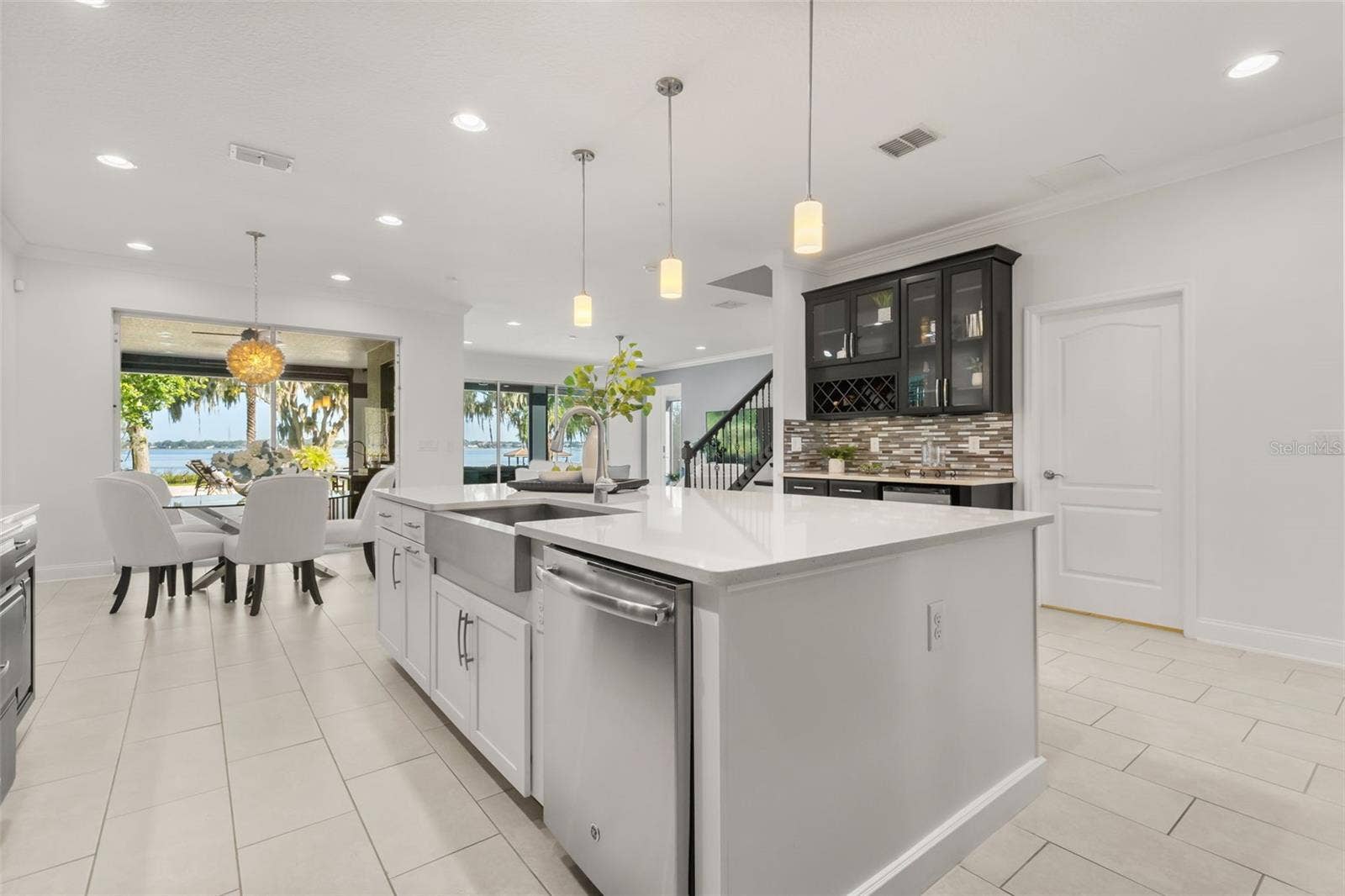 16038 JOHNS LAKE OVERLOOK DRIVE, Winter Garden, FL 34787 16038 JOHNS LAKE OVERLOOK DRIVE, Winter Garden, FL 34787