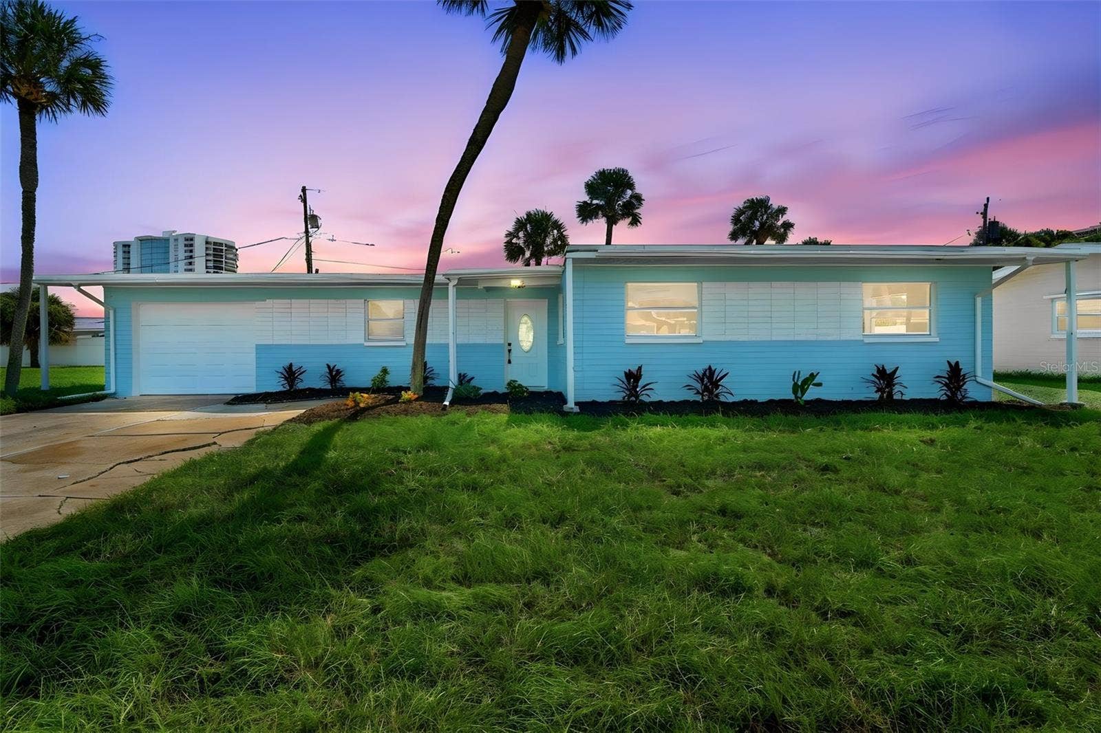 2542 W CORAL WAY, Daytona Beach, FL 32118 2542 W CORAL WAY, Daytona Beach, FL 32118