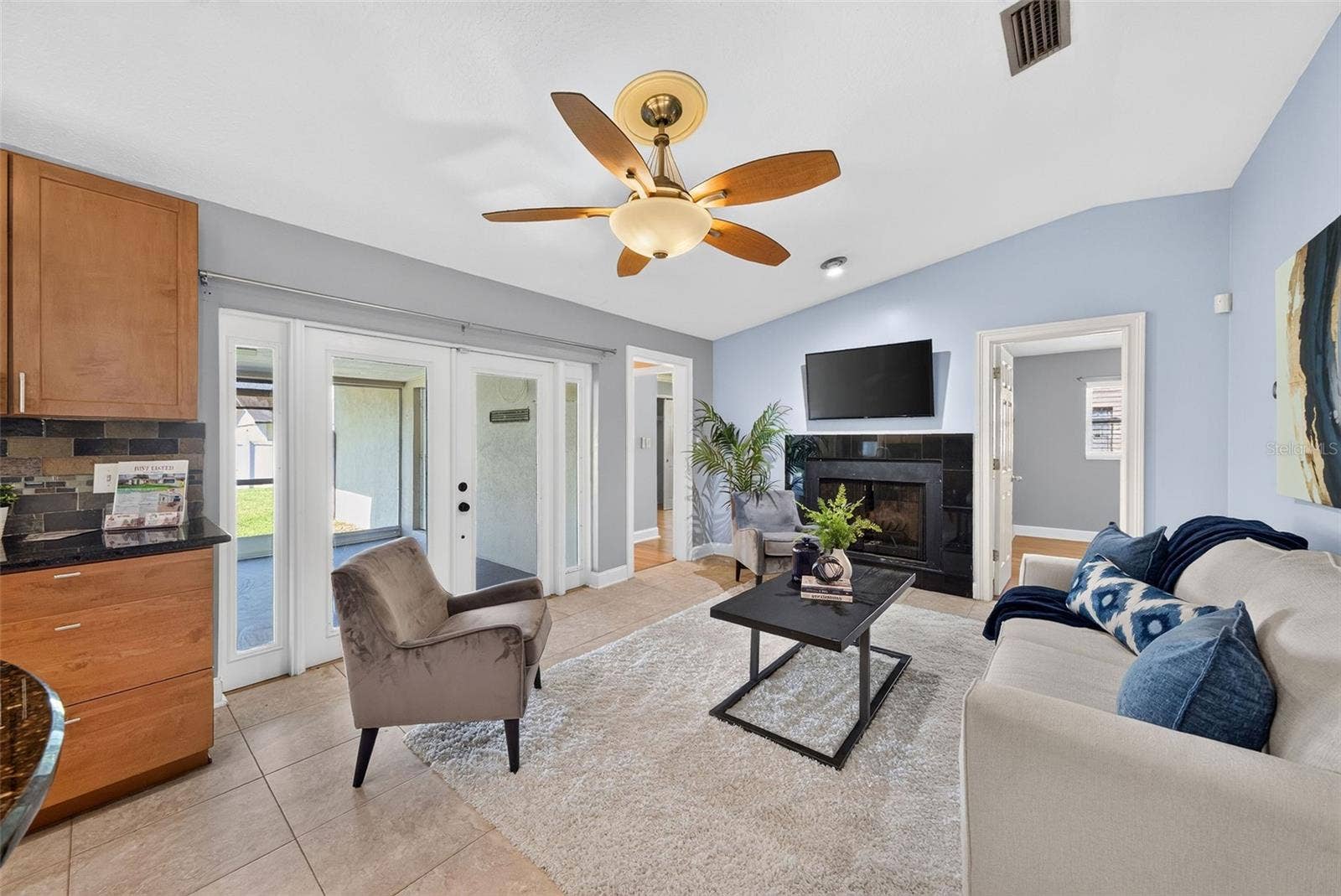 943 FAIRWAY DRIVE, Winter Park, FL 32792 Family Room13'x13'