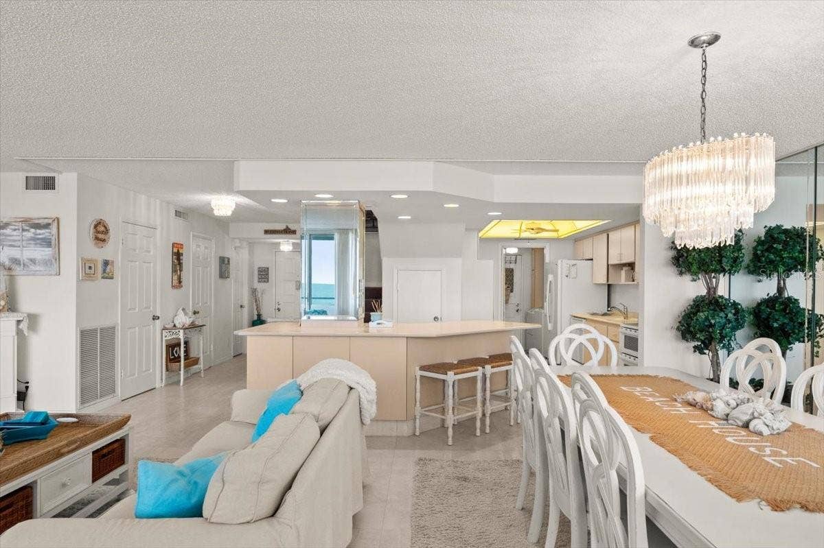 901 S ATLANTIC AVENUE, #PH3, Ormond Beach, FL 32176 901 S ATLANTIC AVENUE, #PH3, Ormond Beach, FL 32176