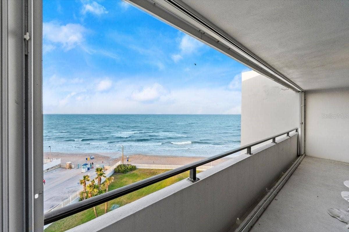 901 S ATLANTIC AVENUE, #PH3, Ormond Beach, FL 32176 901 S ATLANTIC AVENUE, #PH3, Ormond Beach, FL 32176