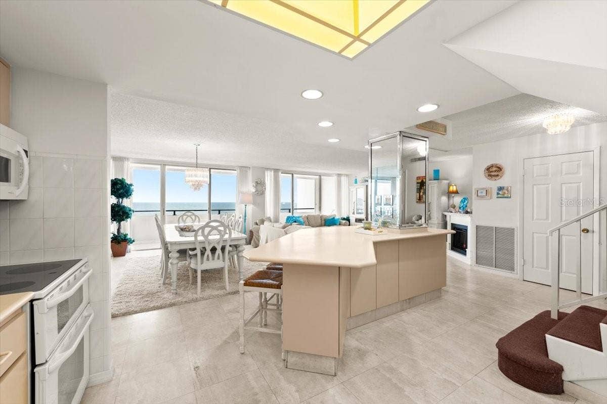 901 S ATLANTIC AVENUE, #PH3, Ormond Beach, FL 32176 901 S ATLANTIC AVENUE, #PH3, Ormond Beach, FL 32176