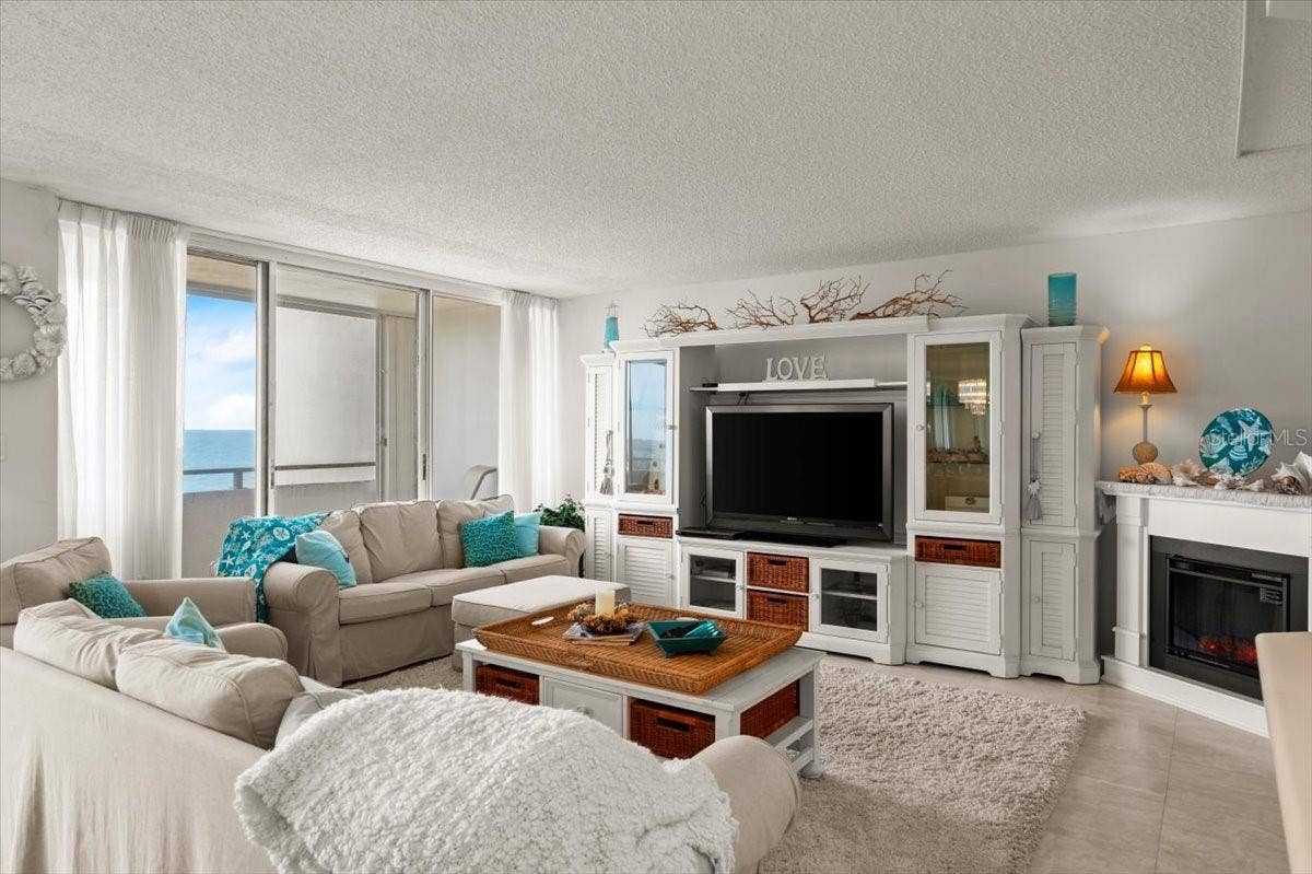 901 S ATLANTIC AVENUE, #PH3, Ormond Beach, FL 32176 901 S ATLANTIC AVENUE, #PH3, Ormond Beach, FL 32176