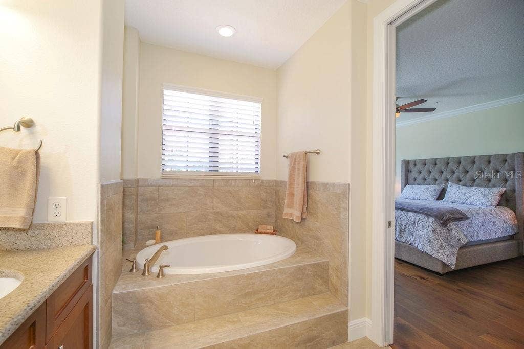 1541 CORKERY COURT, #1541, Winter Springs, FL 32708 PRIMARY BATHROOM WITH SOAKING TUB
