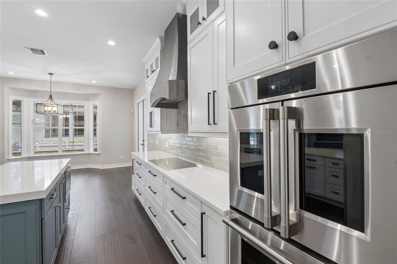5105 W NEPTUNE WAY, Tampa, FL 33609 5105 W NEPTUNE WAY, Tampa, FL 33609