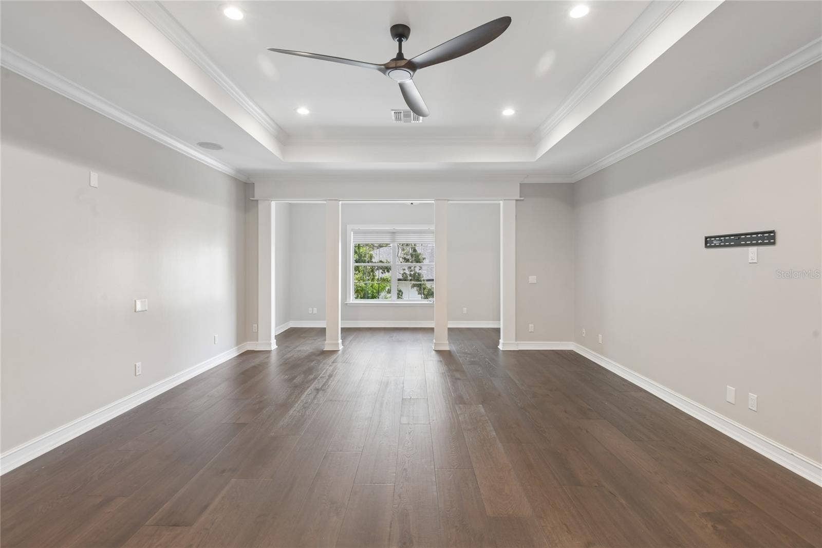 5105 W NEPTUNE WAY, Tampa, FL 33609 5105 W NEPTUNE WAY, Tampa, FL 33609