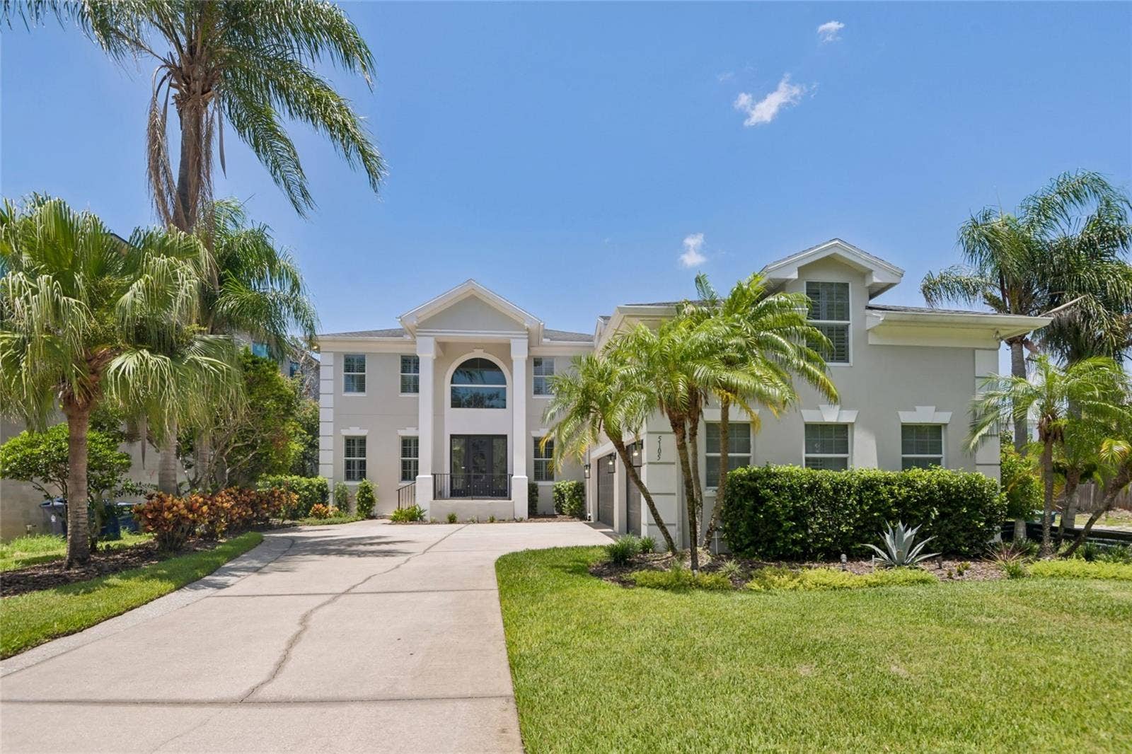 5105 W NEPTUNE WAY, Tampa, FL 33609 5105 W NEPTUNE WAY, Tampa, FL 33609