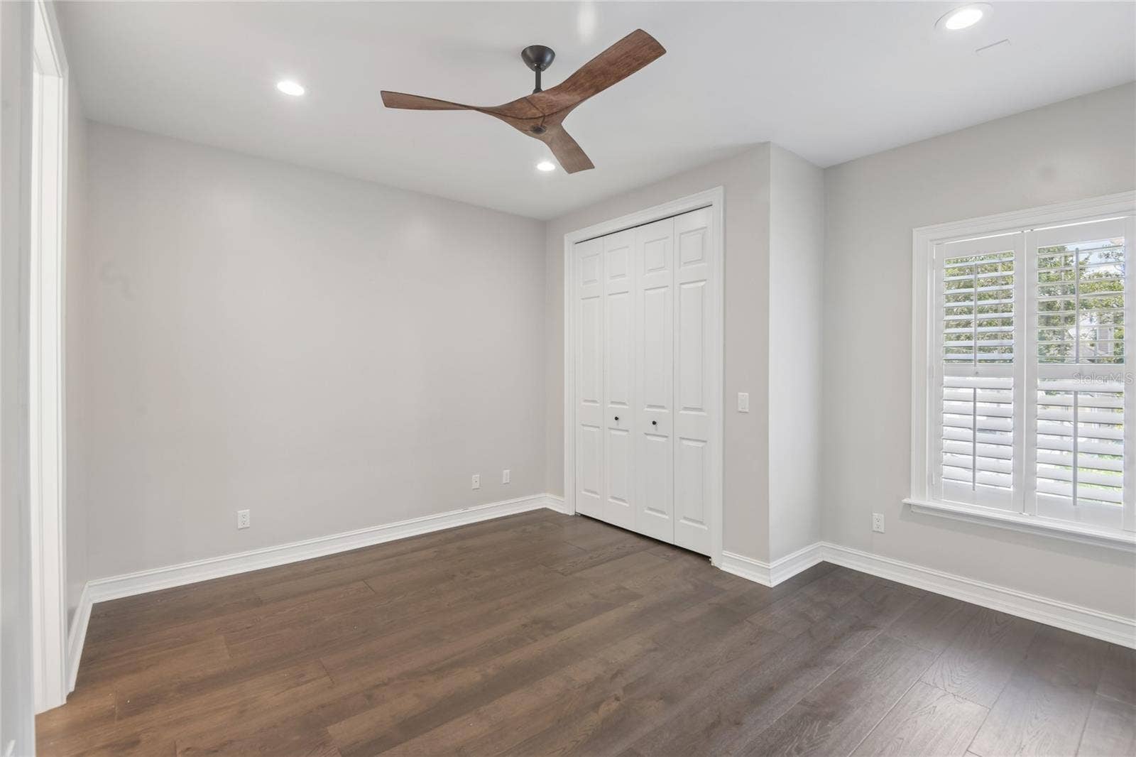 5105 W NEPTUNE WAY, Tampa, FL 33609 5105 W NEPTUNE WAY, Tampa, FL 33609
