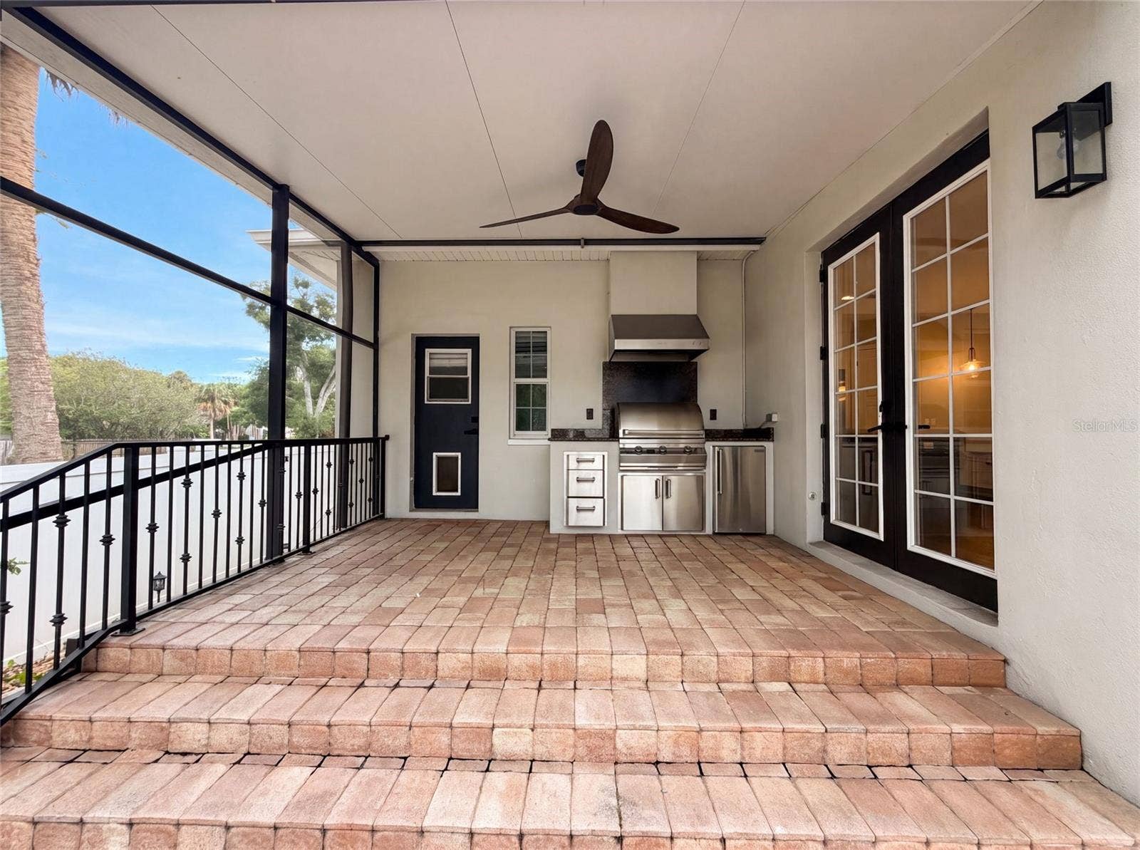 5105 W NEPTUNE WAY, Tampa, FL 33609 5105 W NEPTUNE WAY, Tampa, FL 33609