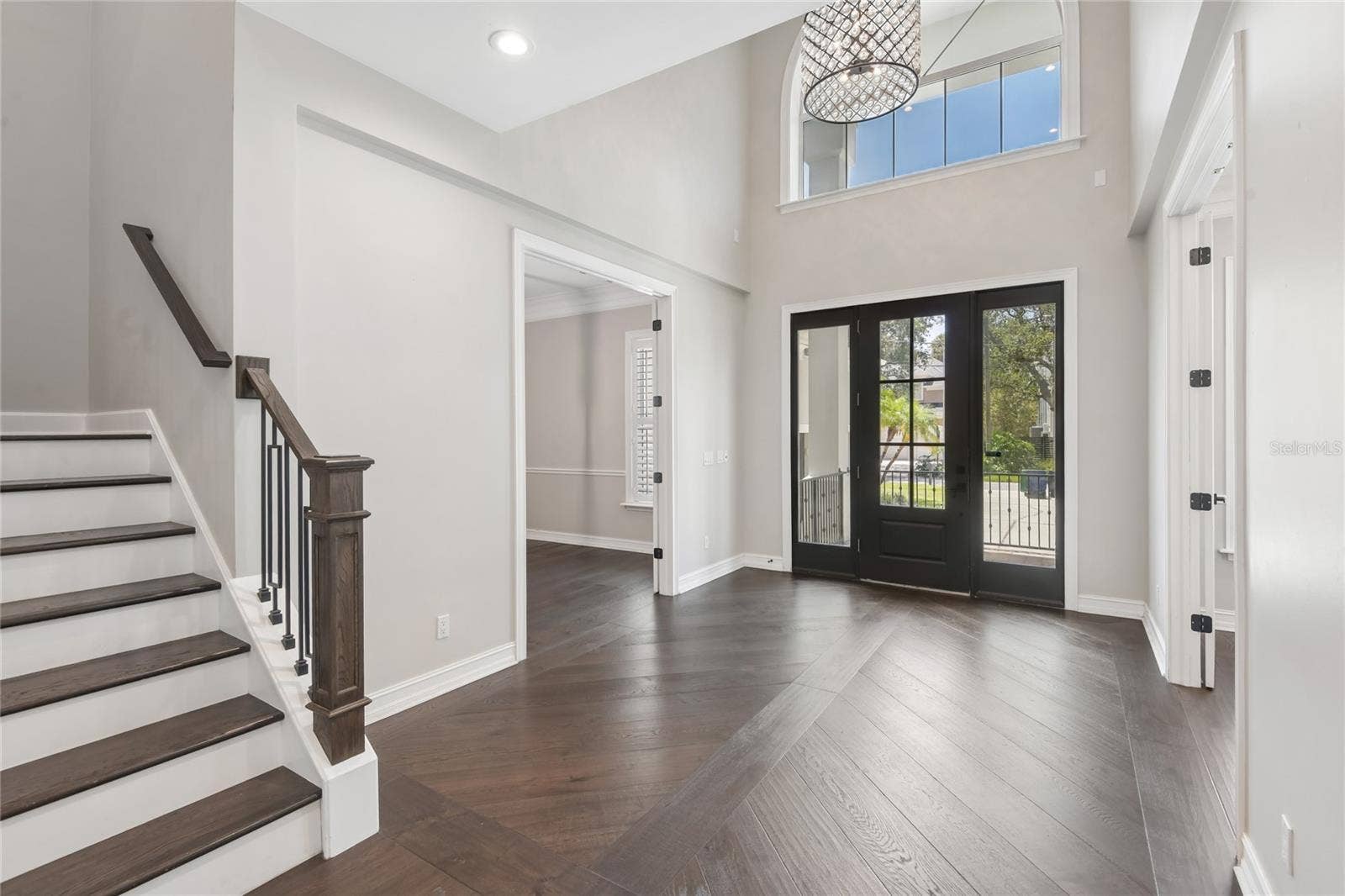 5105 W NEPTUNE WAY, Tampa, FL 33609 5105 W NEPTUNE WAY, Tampa, FL 33609
