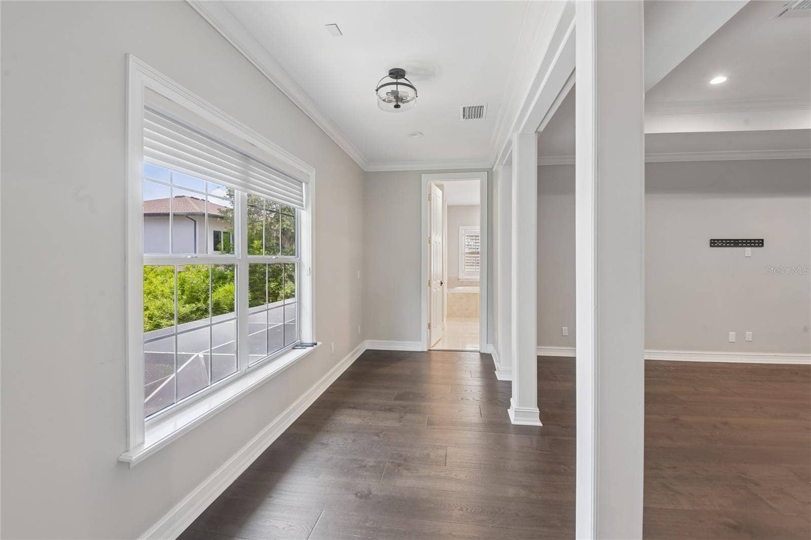 5105 W NEPTUNE WAY, Tampa, FL 33609 5105 W NEPTUNE WAY, Tampa, FL 33609