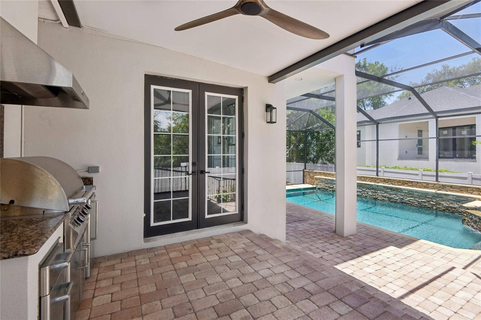 5105 W NEPTUNE WAY, Tampa, FL 33609 5105 W NEPTUNE WAY, Tampa, FL 33609