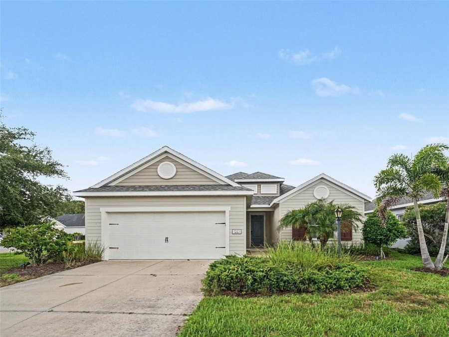 Property photo for 7521 RIDGELAKE CIRCLE, Bradenton, FL