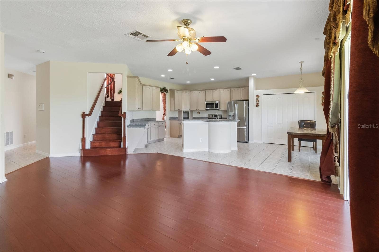 1845 OAK GROVE CHASE DRIVE, Orlando, FL 32820 1845 OAK GROVE CHASE DRIVE, Orlando, FL 32820