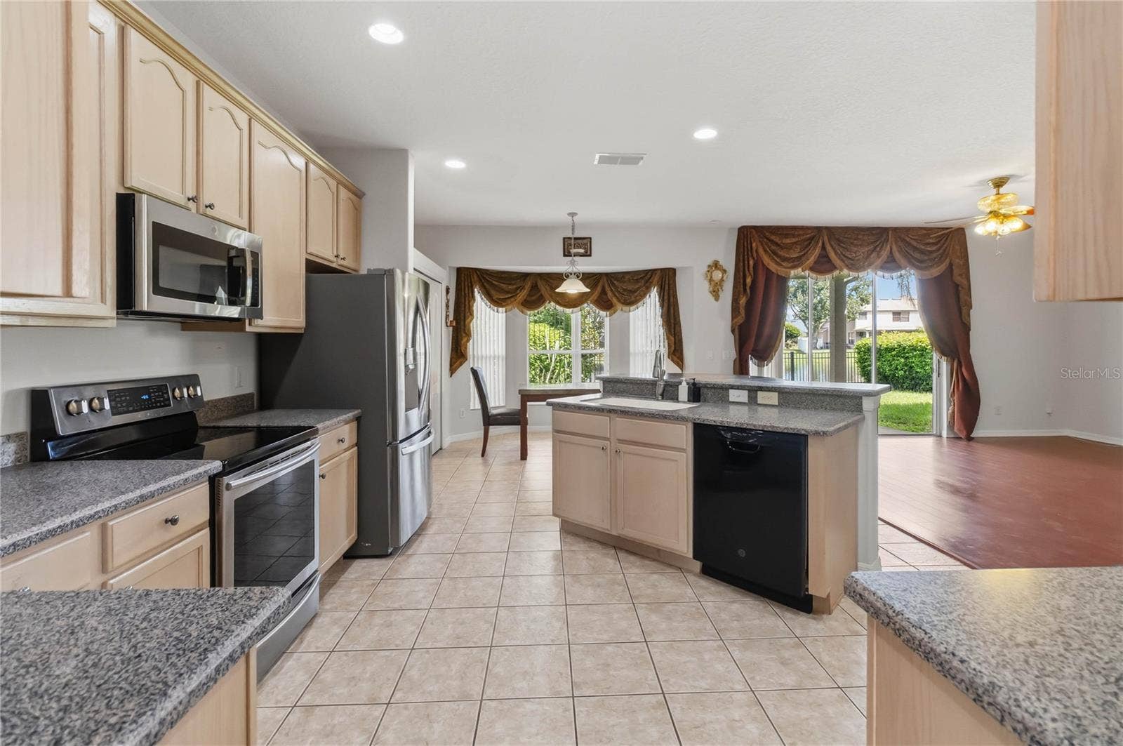 1845 OAK GROVE CHASE DRIVE, Orlando, FL 32820 1845 OAK GROVE CHASE DRIVE, Orlando, FL 32820