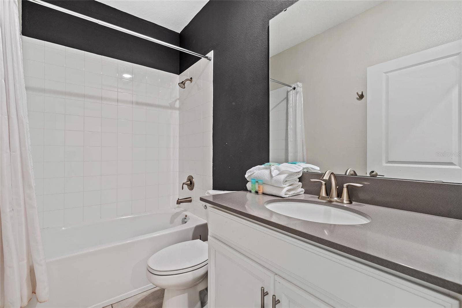 8983 BACKSWING WAY, Davenport, FL 33896 8983 BACKSWING WAY, Davenport, FL 33896
