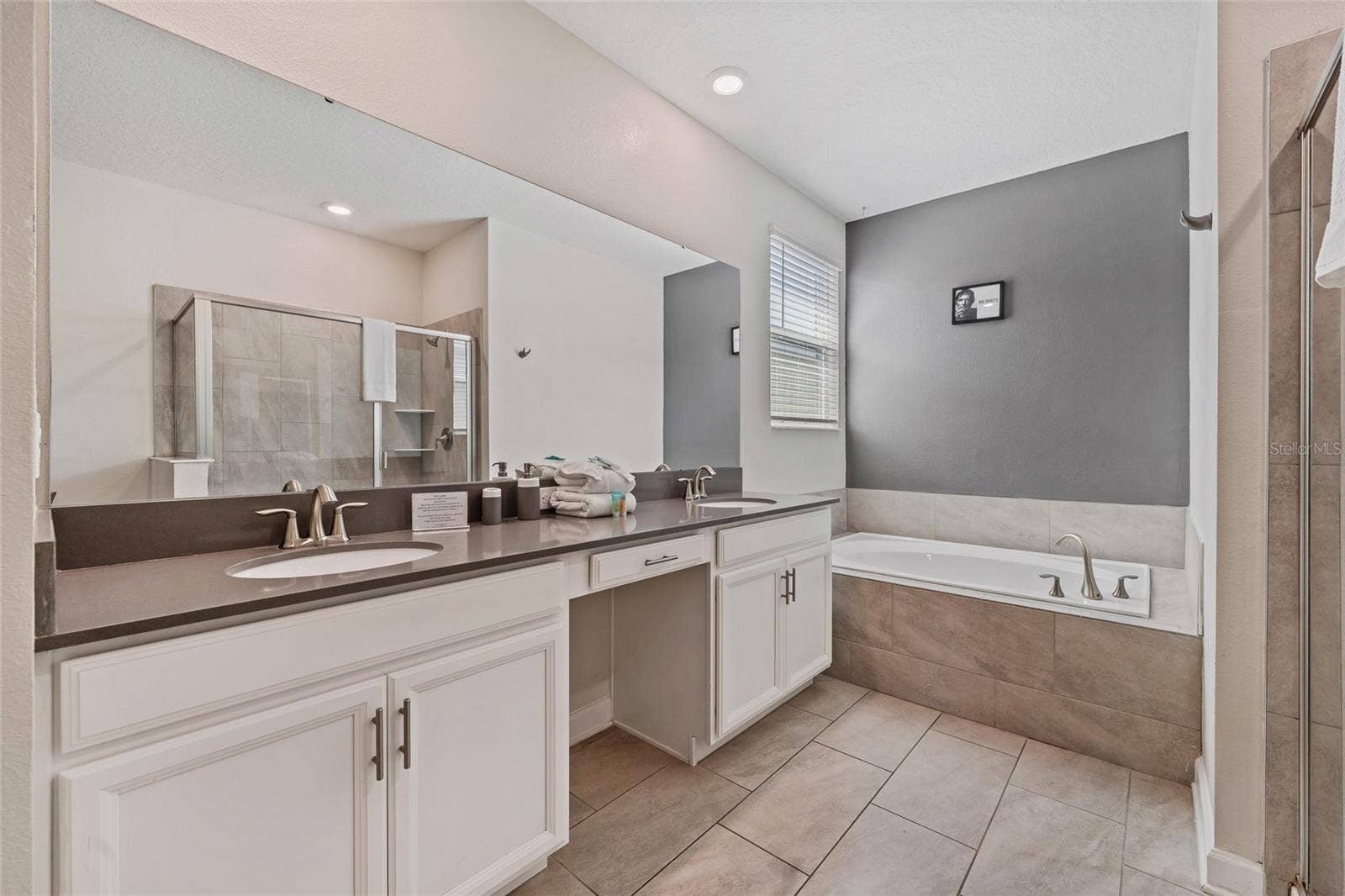 8983 BACKSWING WAY, Davenport, FL 33896 8983 BACKSWING WAY, Davenport, FL 33896