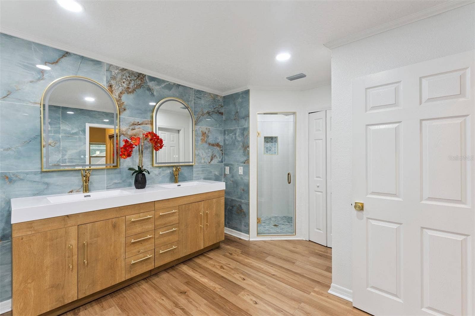 8355 DIAMOND COVE CIRCLE, Orlando, FL 32836 Primary with Stand alone shower