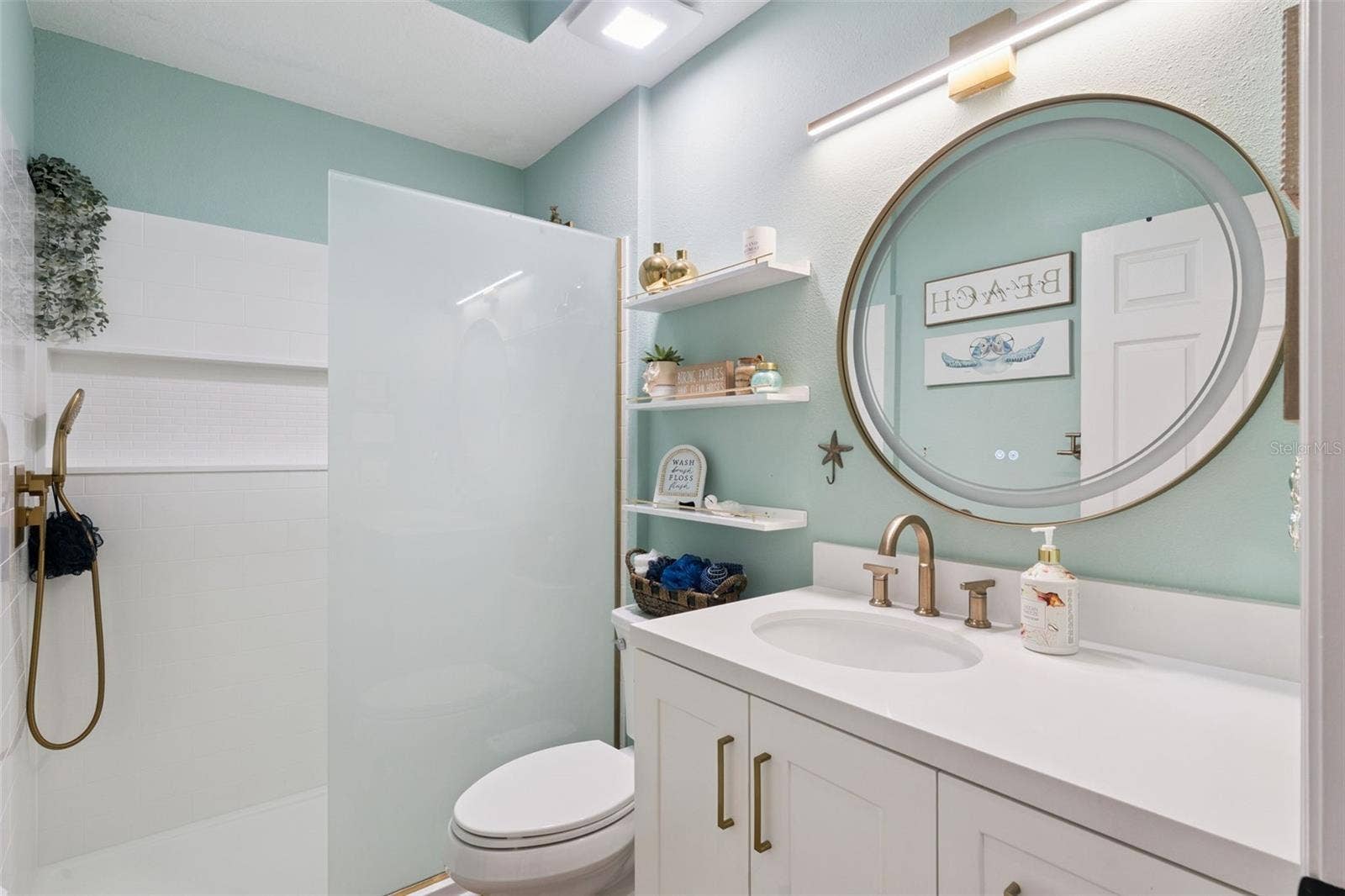 8355 DIAMOND COVE CIRCLE, Orlando, FL 32836 Downstairs Full Bath