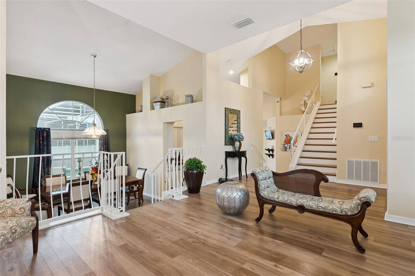 8355 DIAMOND COVE CIRCLE, Orlando, FL 32836 8355 DIAMOND COVE CIRCLE, Orlando, FL 32836