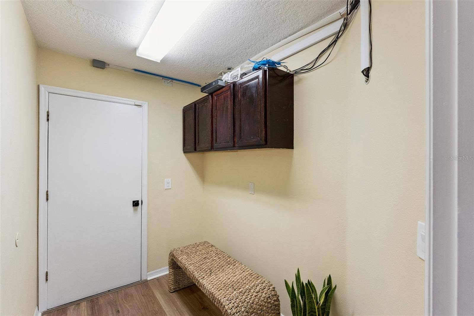 8355 DIAMOND COVE CIRCLE, Orlando, FL 32836 Drop Zone/Mud Room off Garage