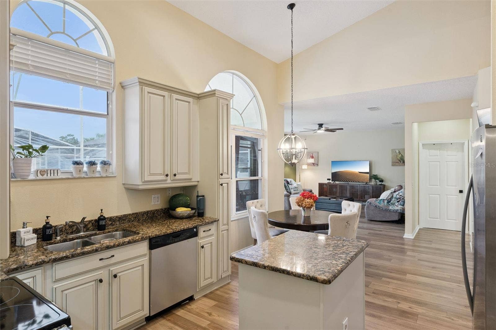 8355 DIAMOND COVE CIRCLE, Orlando, FL 32836 8355 DIAMOND COVE CIRCLE, Orlando, FL 32836