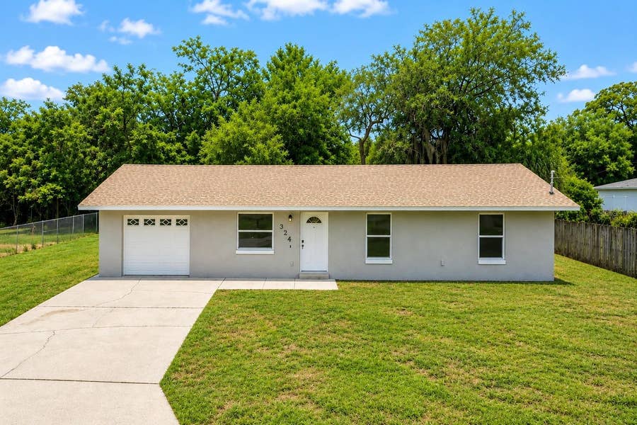Property photo for 324 QUEEN AVENUE, Oviedo, FL