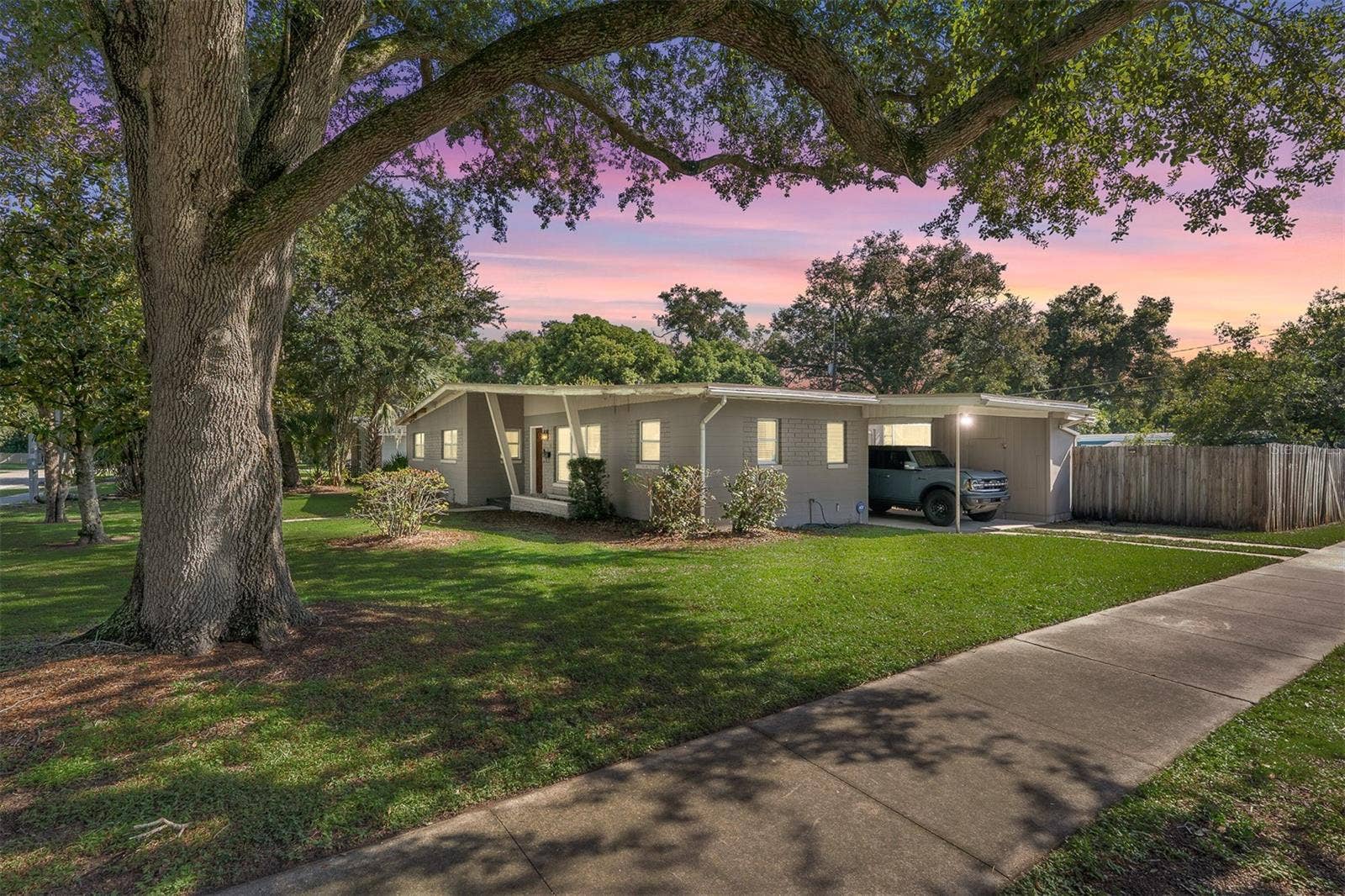 1209 S CRYSTAL LAKE DRIVE, Orlando, FL 32806 1209 S CRYSTAL LAKE DRIVE, Orlando, FL 32806