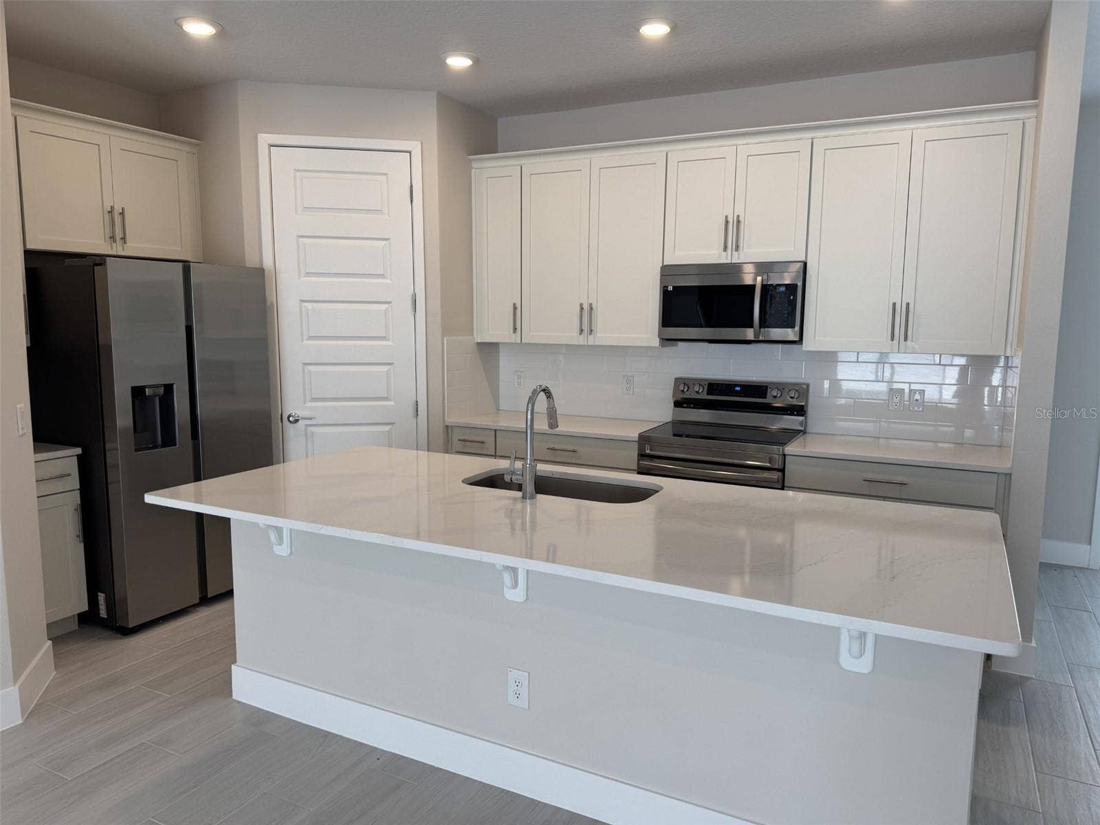 7921 SPECTRUM DRIVE, Kissimmee, FL 34747 Kitchen