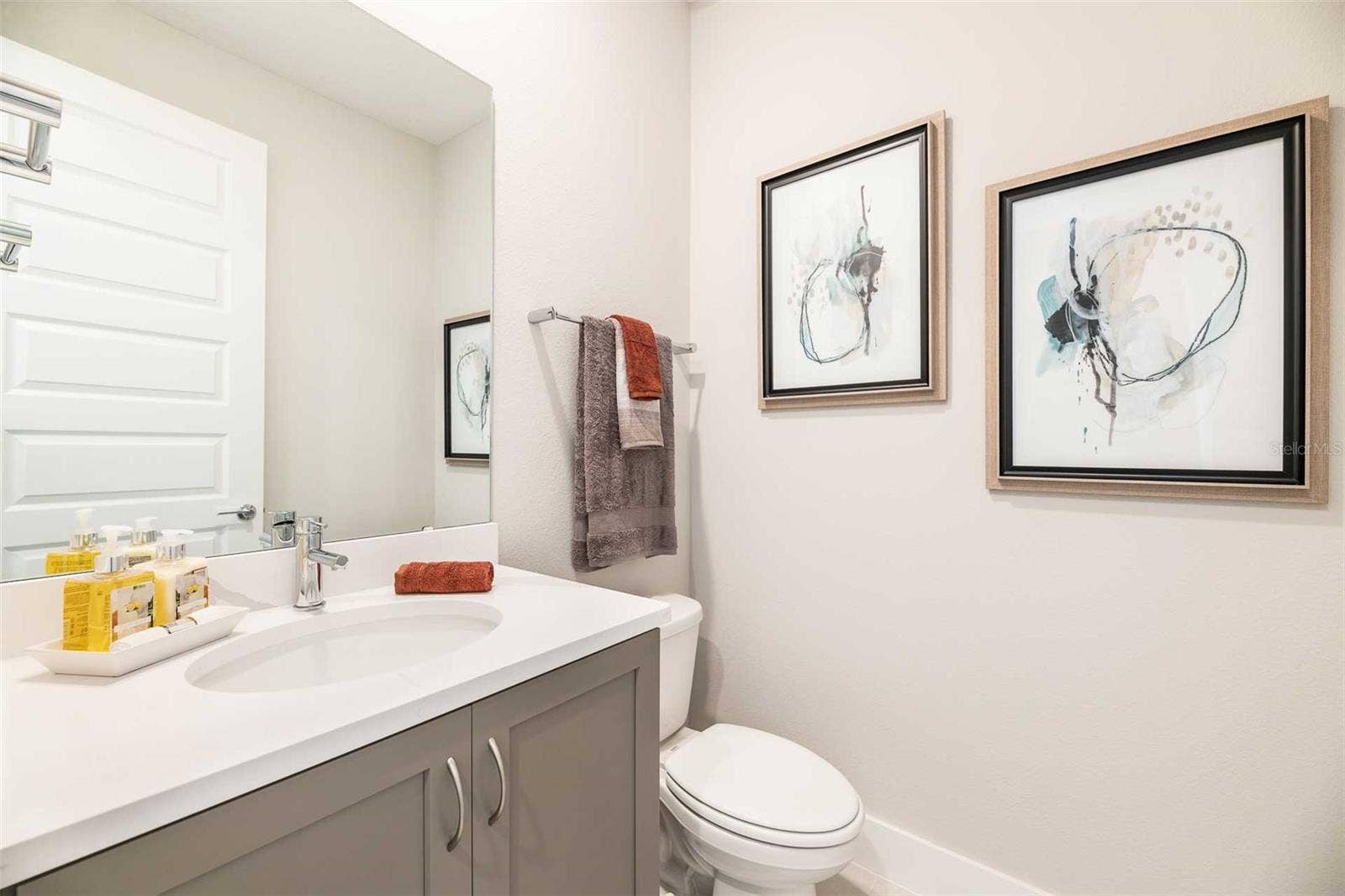 7921 SPECTRUM DRIVE, Kissimmee, FL 34747 2nd bathroom