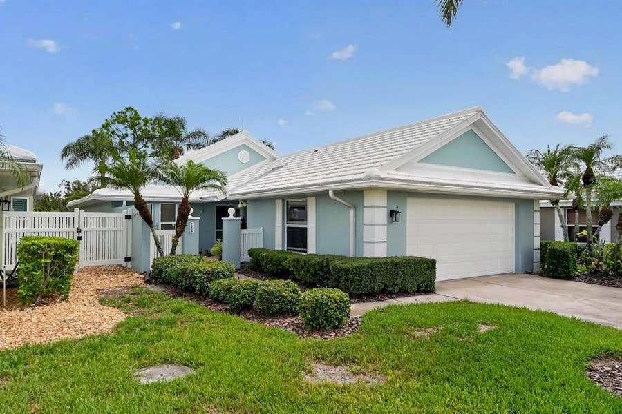 Property photo for 746 HARRINGTON LAKE DRIVE N, #117, Venice, FL