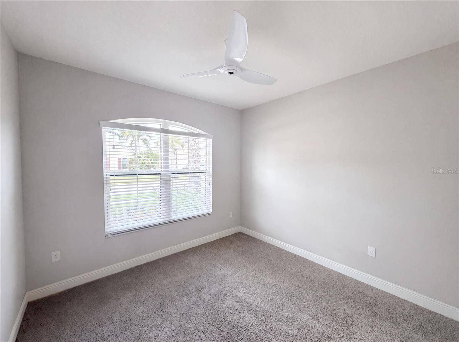 2575 GRAND LAKESIDE DRIVE, Palm Harbor, FL 34684 2575 GRAND LAKESIDE DRIVE, Palm Harbor, FL 34684