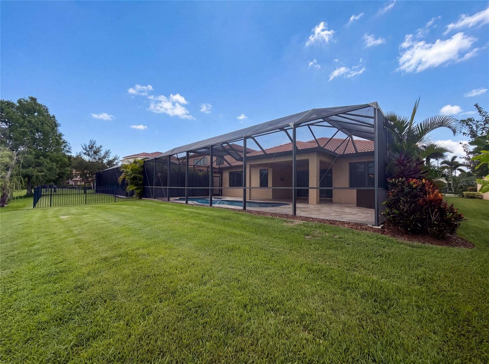 2575 GRAND LAKESIDE DRIVE, Palm Harbor, FL 34684 2575 GRAND LAKESIDE DRIVE, Palm Harbor, FL 34684