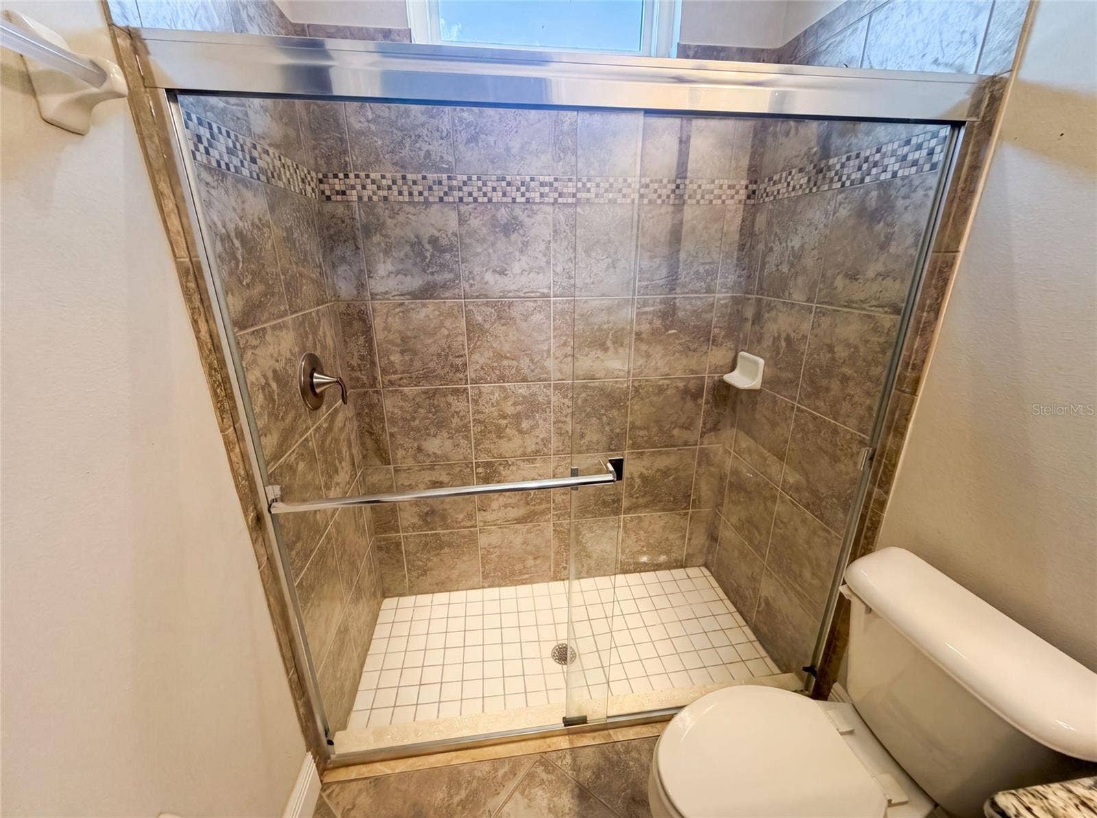 2575 GRAND LAKESIDE DRIVE, Palm Harbor, FL 34684 2575 GRAND LAKESIDE DRIVE, Palm Harbor, FL 34684