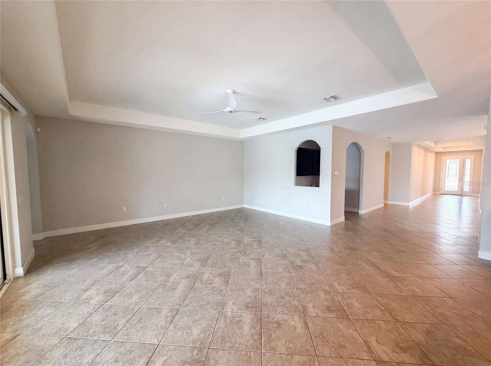2575 GRAND LAKESIDE DRIVE, Palm Harbor, FL 34684 2575 GRAND LAKESIDE DRIVE, Palm Harbor, FL 34684