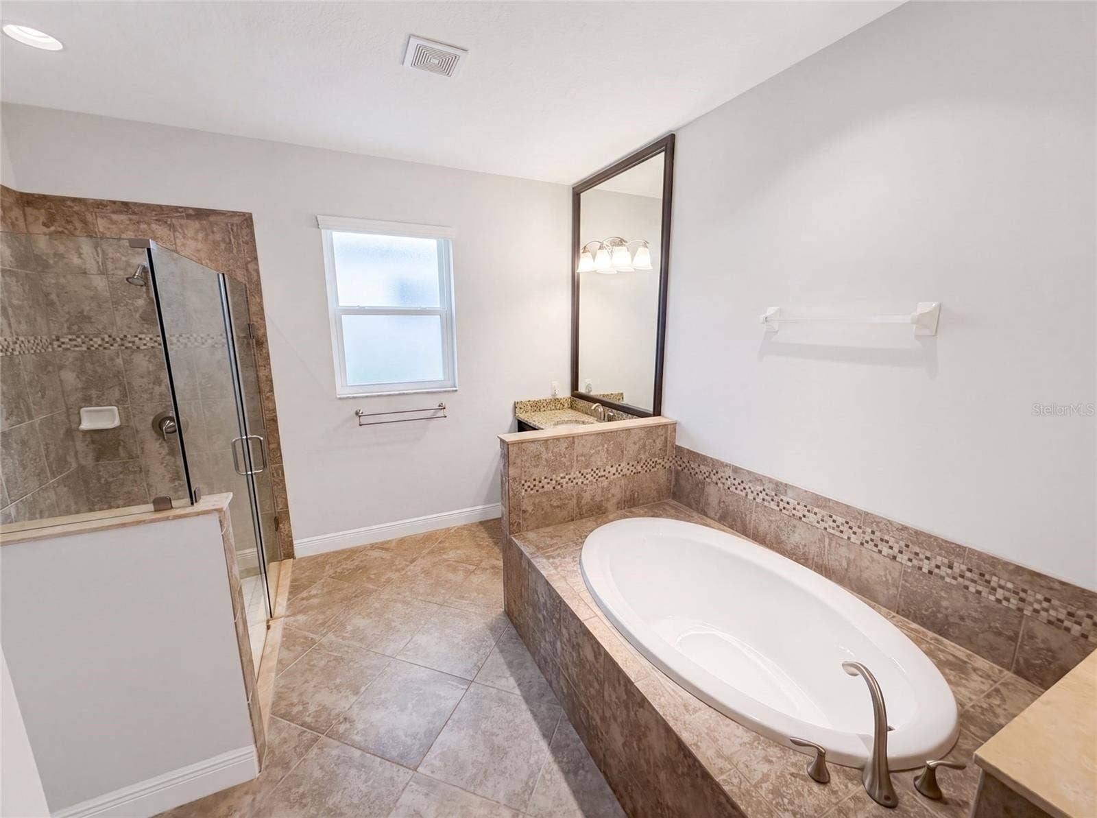 2575 GRAND LAKESIDE DRIVE, Palm Harbor, FL 34684 2575 GRAND LAKESIDE DRIVE, Palm Harbor, FL 34684