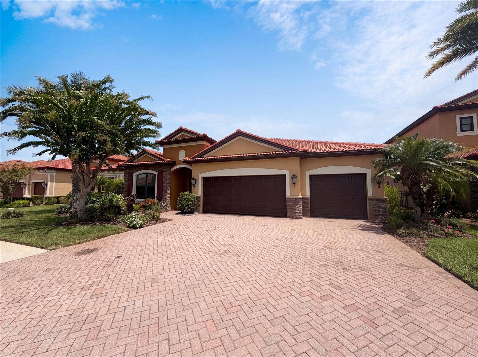 2575 GRAND LAKESIDE DRIVE, Palm Harbor, FL 34684 2575 GRAND LAKESIDE DRIVE, Palm Harbor, FL 34684