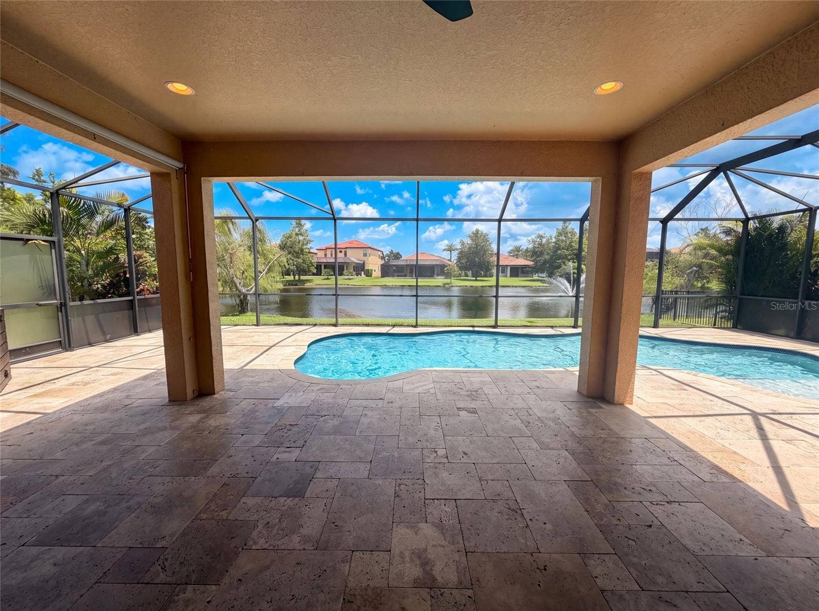 2575 GRAND LAKESIDE DRIVE, Palm Harbor, FL 34684 2575 GRAND LAKESIDE DRIVE, Palm Harbor, FL 34684