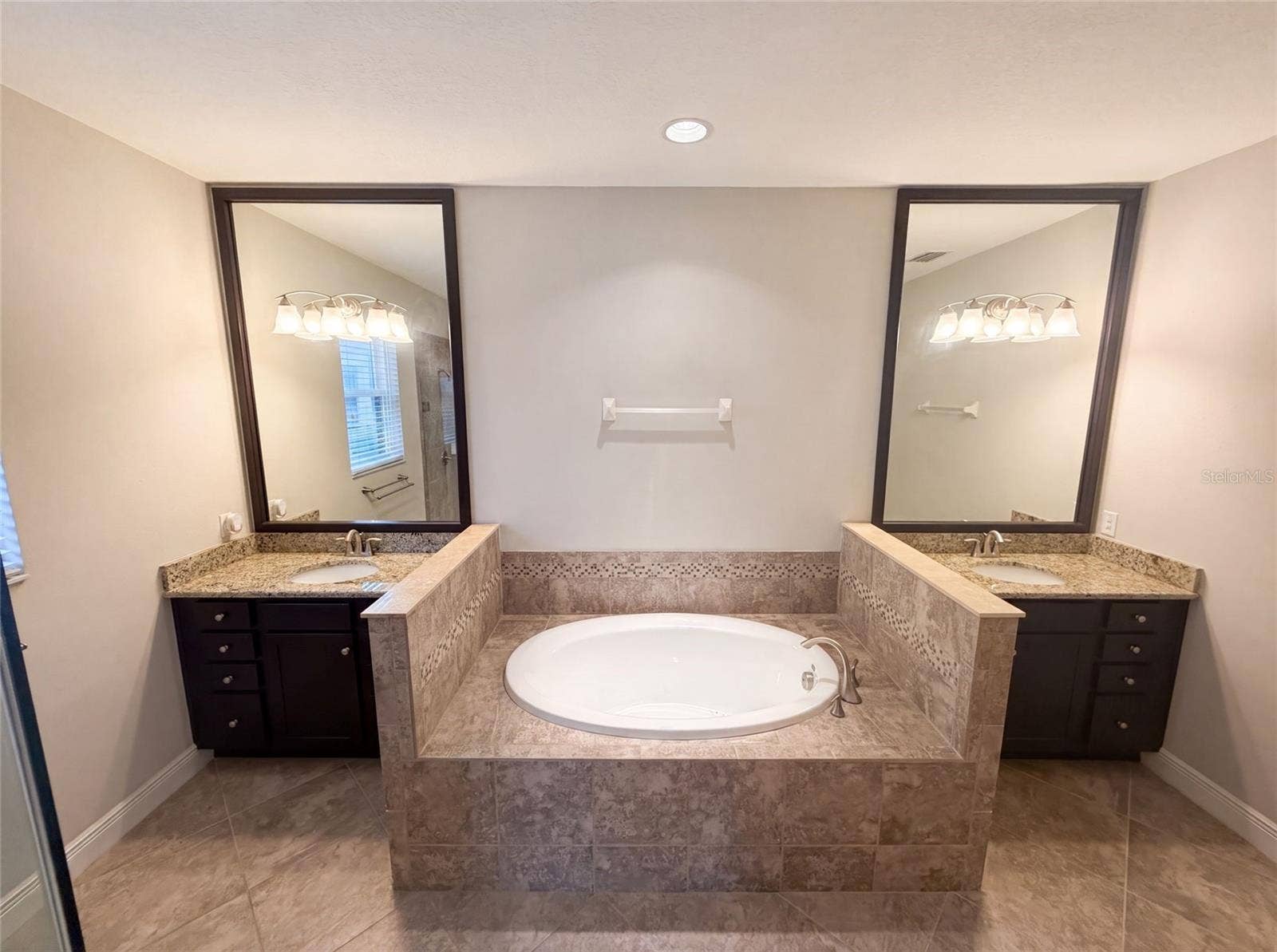 2575 GRAND LAKESIDE DRIVE, Palm Harbor, FL 34684 2575 GRAND LAKESIDE DRIVE, Palm Harbor, FL 34684