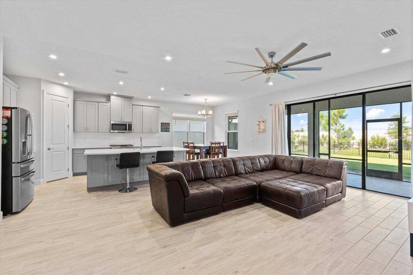 4512 CRESTPOINT WAY, Palmetto, FL 34221 4512 CRESTPOINT WAY, Palmetto, FL 34221