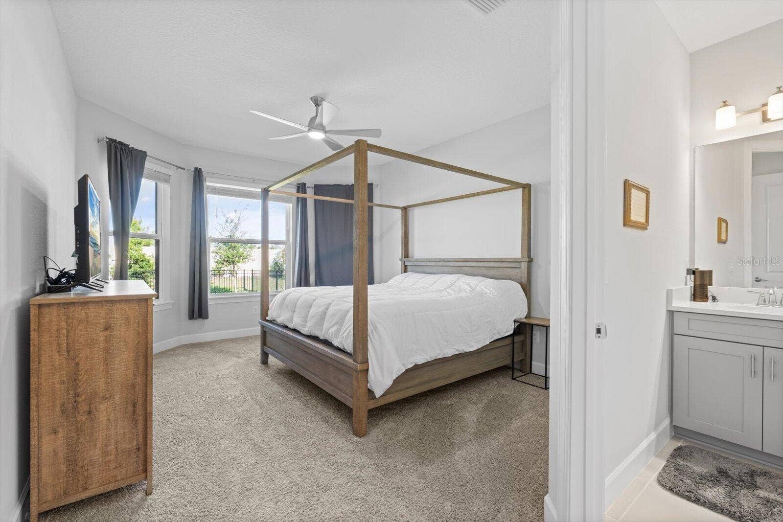 4512 CRESTPOINT WAY, Palmetto, FL 34221 4512 CRESTPOINT WAY, Palmetto, FL 34221
