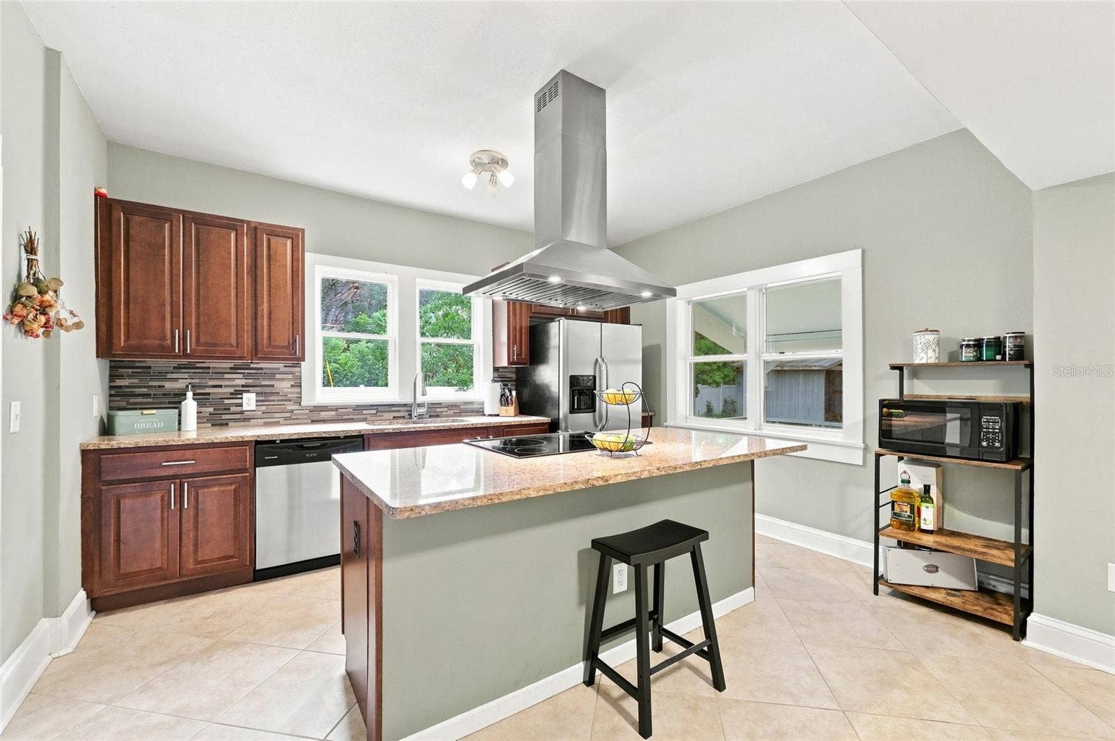 4114 E MICHIGAN STREET, Orlando, FL 32812 4114 E MICHIGAN STREET, Orlando, FL 32812