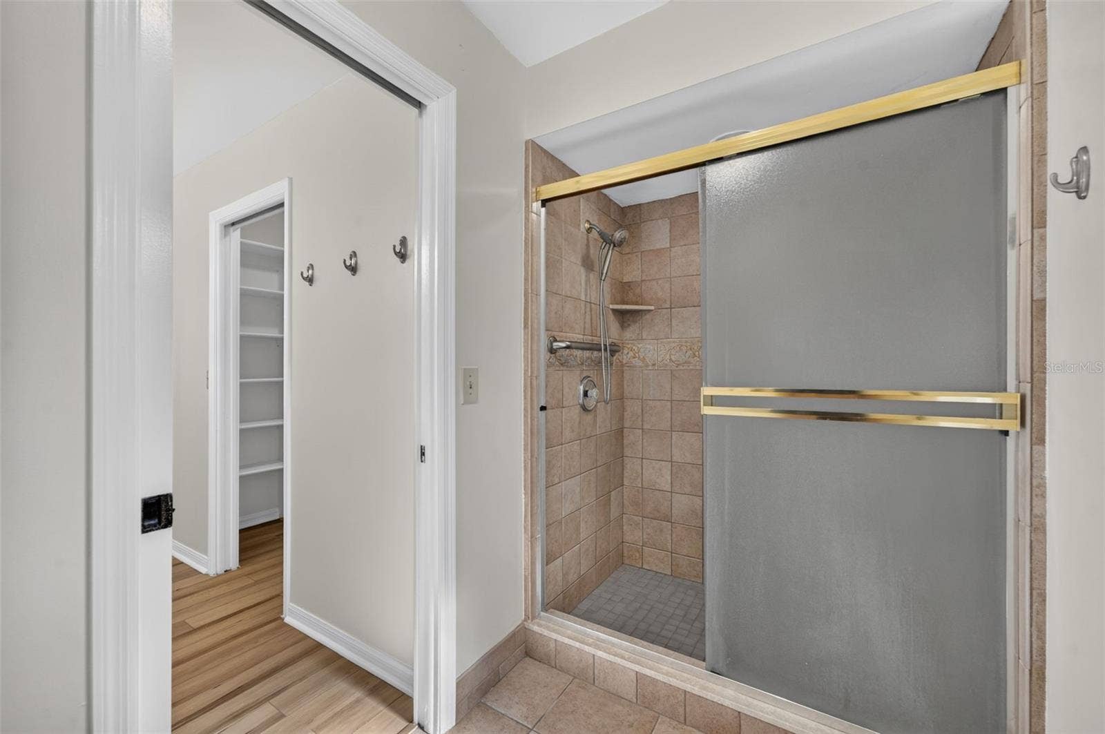 2051 DYAN WAY, Maitland, FL 32751 Primary shower