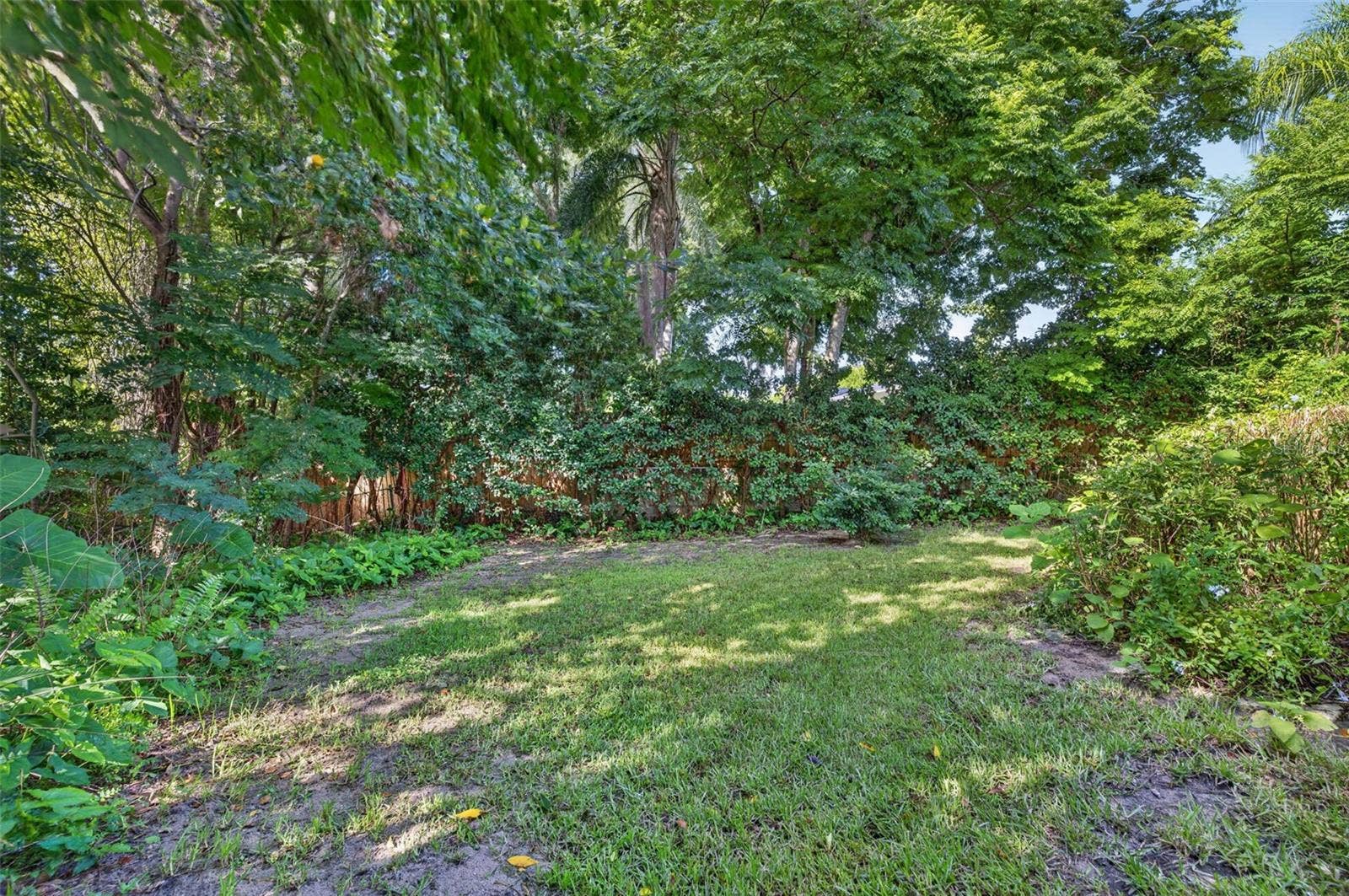 2051 DYAN WAY, Maitland, FL 32751 Wooded backyard