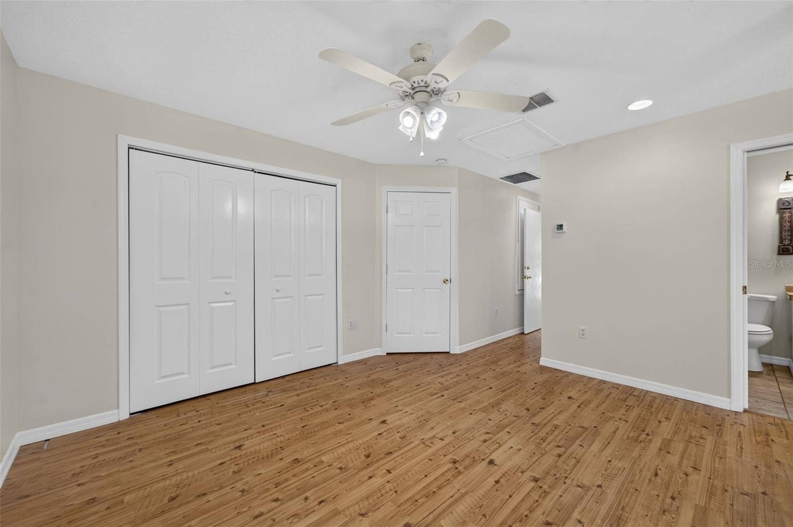 2051 DYAN WAY, Maitland, FL 32751 Closet in in-law suite