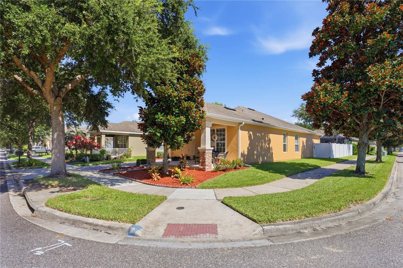 13231 ROXBORO ROAD, Windermere, FL 34786 Corner View of Home